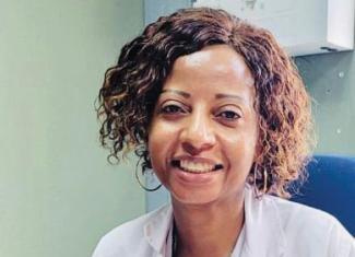 Pharmacist Rudzani Negondeni won the Batho Pele Innovator of the Year Award for creating Speedy Q, a system that reduces patient waiting times