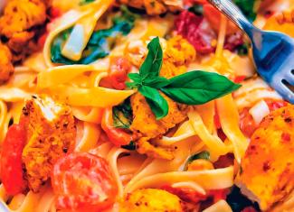 Spinach chicken pasta