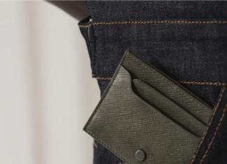 Card holder Osfa olive green leather: R1 500