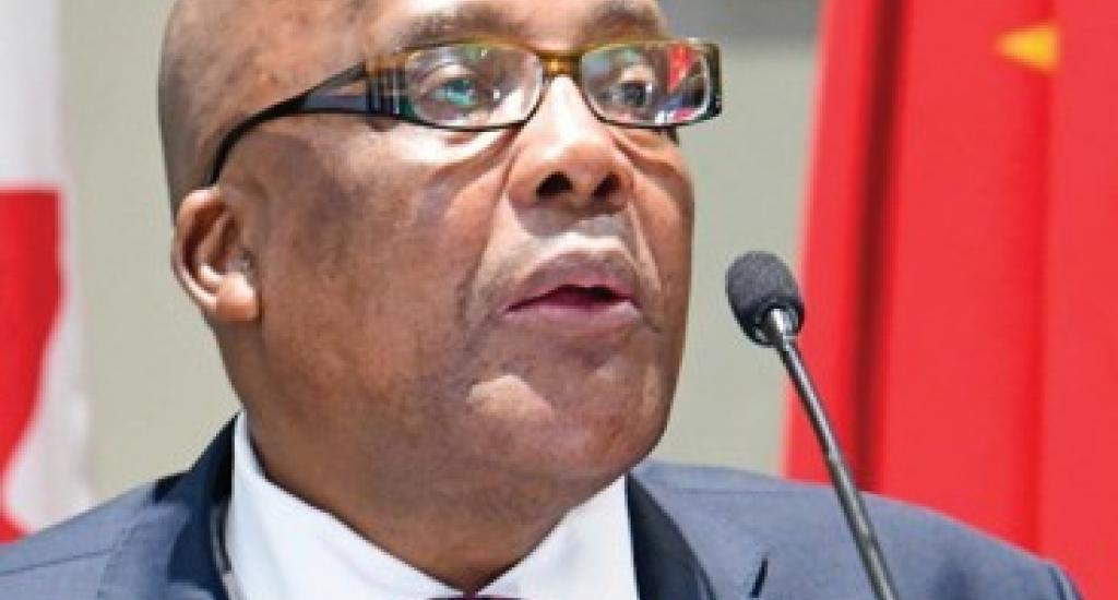 Aaron Motsoaledi