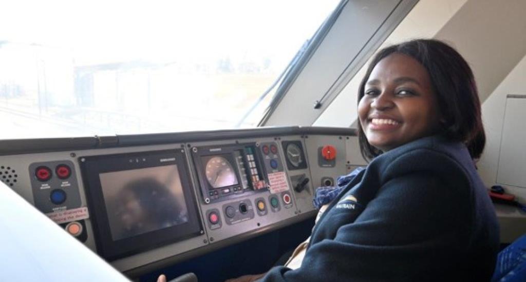 Bawinile Mokgonyana earned title of Train Diver of the Year at the BOC Annual Awards in 2023.